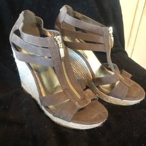 Guess wedge heels. Olive green size 8. 5” heel
